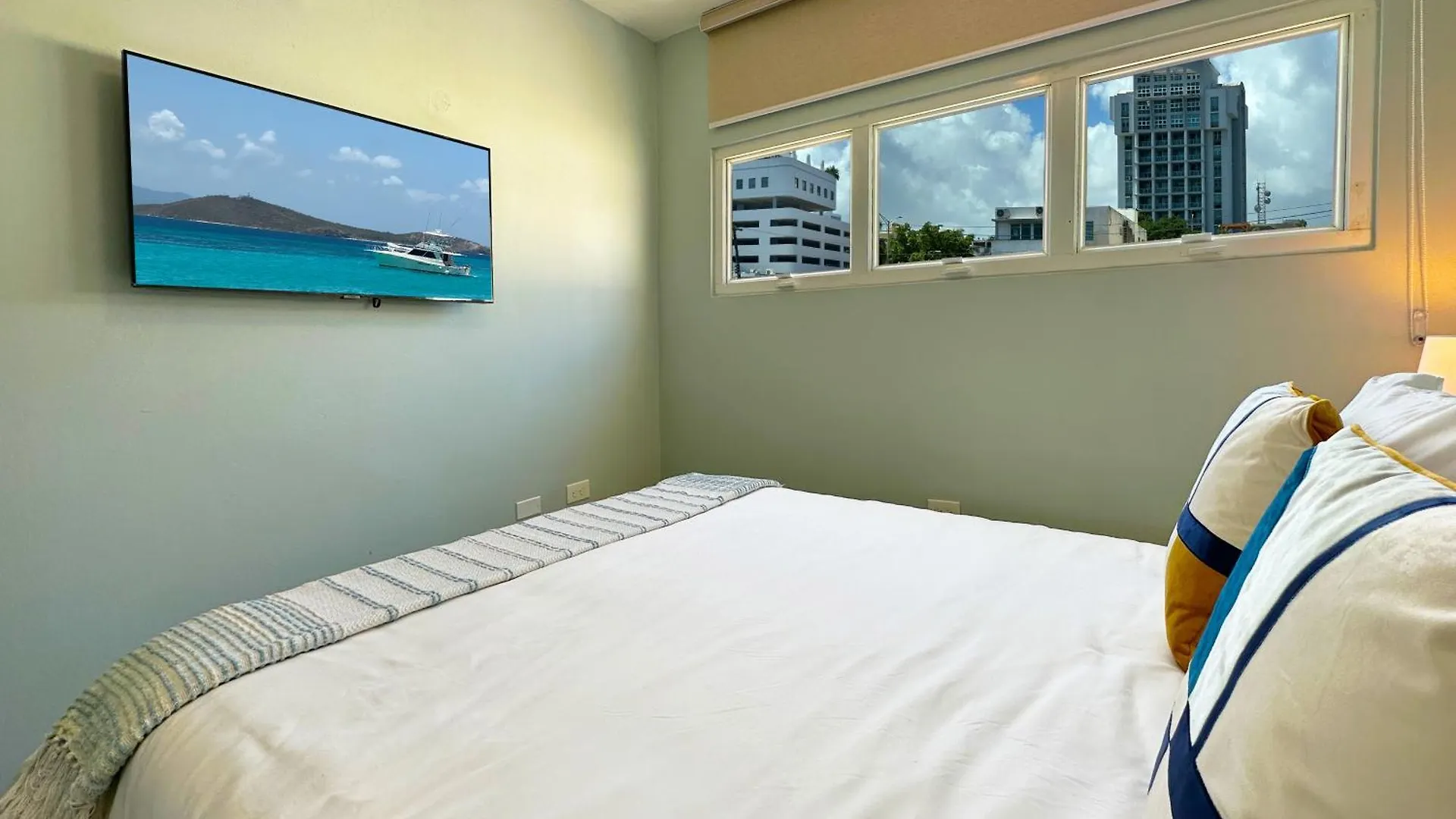 Condado Laguna Villa I 6 Bed 3 Bath Jacuzzi San Juan 0*,  Puerto Rico