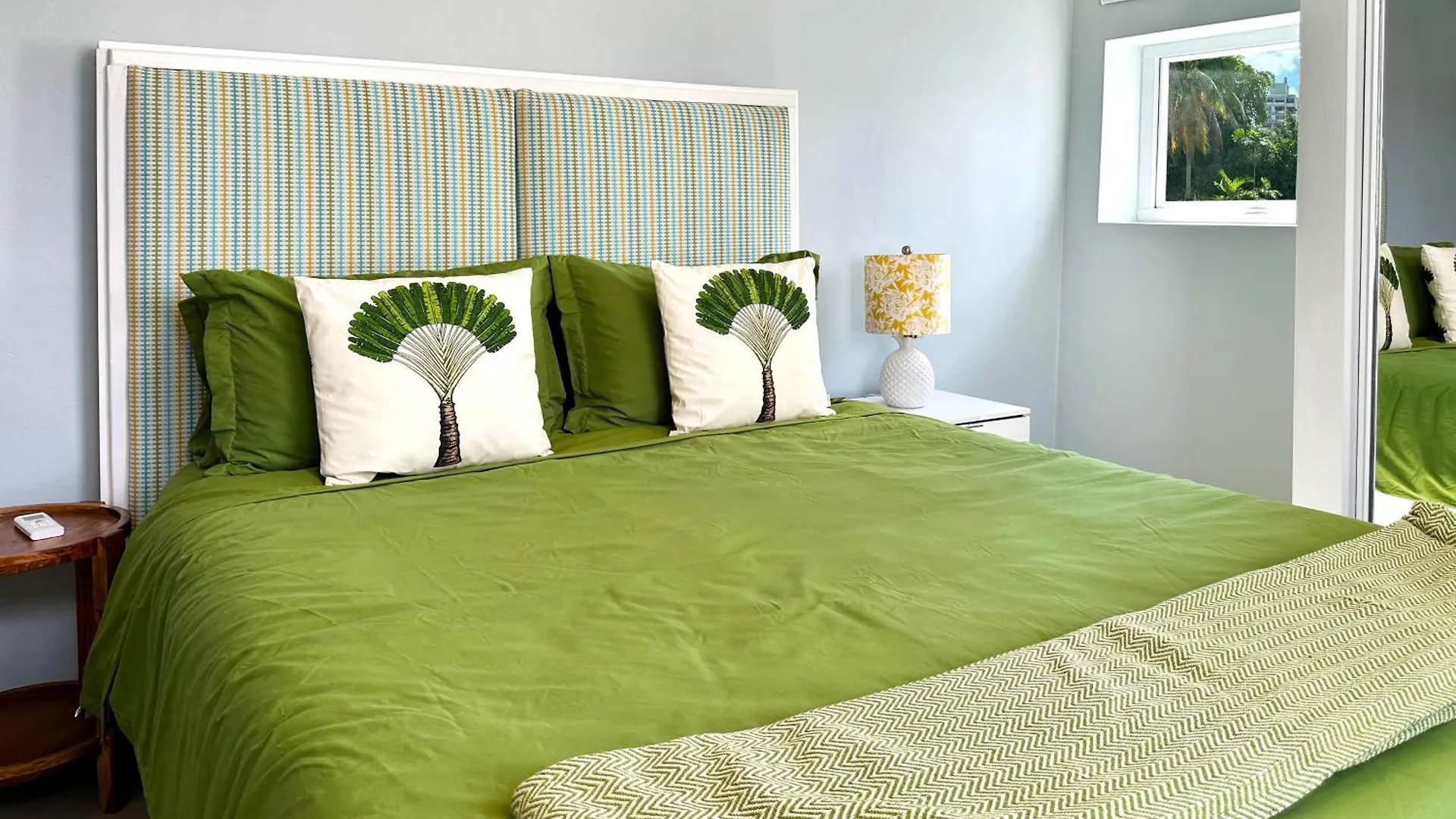 Condado Laguna Villa I 6 Bed 3 Bath Jacuzzi San Juan