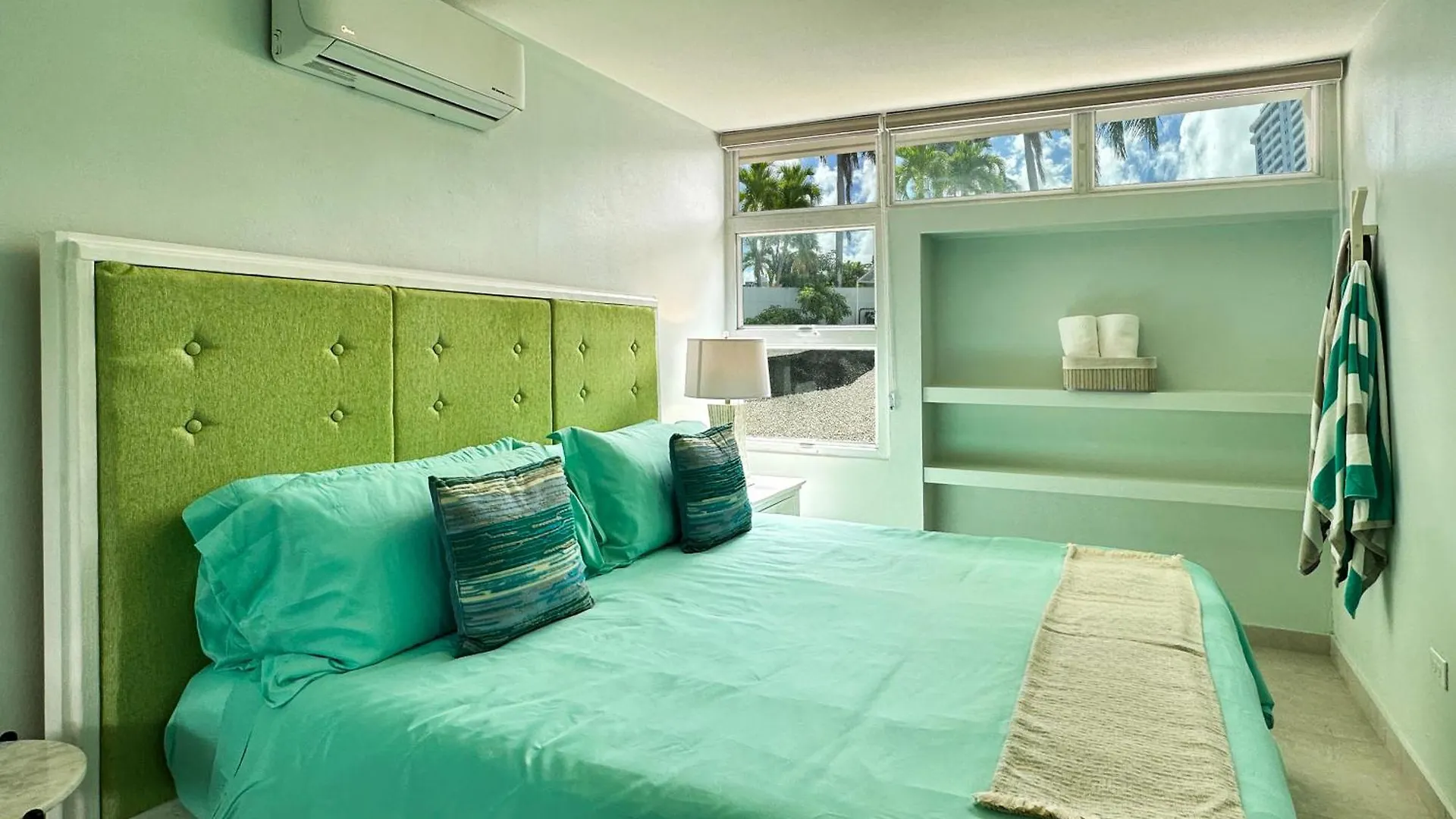 Condado Laguna Villa I 6 Bed 3 Bath Jacuzzi San Juan